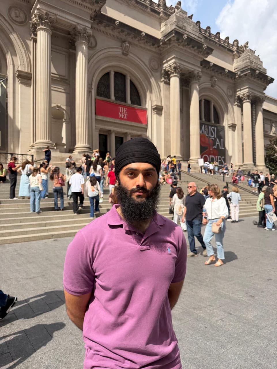 Arjen outside the Metropolitan Museum of Art.